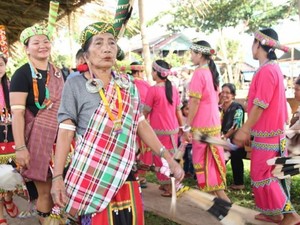 Tampilkan 2.000 Penari Hudoq, Samarinda Pecahkan Rekor MURI