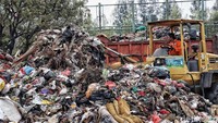 Saat ini lokasi tersebut menjadi tempat penampungan sampah sementara.