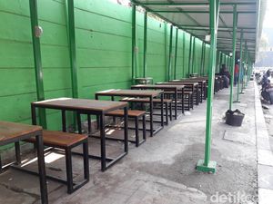Walkot Jaksel: Trotoar di Imperium Kuningan Dulu 100% Diduduki PKL