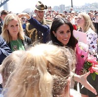 Kabarnya, sang bodyguard memiliki latar belakang kepolisian. Jabatannya pun terbilang senior, yakni setara dengan inspektur. (Foto: Getty Images)