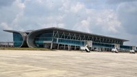 Bandara APT Pranoto memiliki ukuran runway 2.250 m x 45 m, taxiway berukuran 173 m x 23 m, apron 300 m x 123 m. Istimewa/Kemenhub.