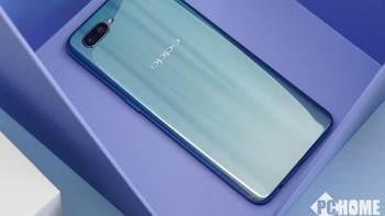 Sementara kamera belakang 16 MP dan 2 MP.  Foto: Sina Mobile