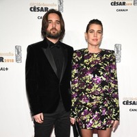 Kabar pernikahan keduanya disiarkan beberapa bulan lalu saat pasangan ini digosipkan berpisah. Menepis kabar tersebut, Charlotte dan Dimitri justru mengumumkan pernikahan mereka. Foto: dok. Getty Images