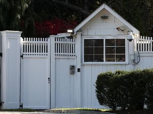 FBI Buru Pengirim Paket Bahan Peledak Untuk Obama dan Hillary