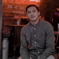 Junna merupakan PNS ganteng yang populer di media sosial dan memiliki jumlah pengikut 101 ribu lebih di Instagram. Foto: Instagram @junnaaditya_mr