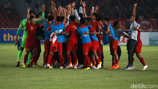Indonesia Lolos, Tangis Bahagia Pecah di GBK