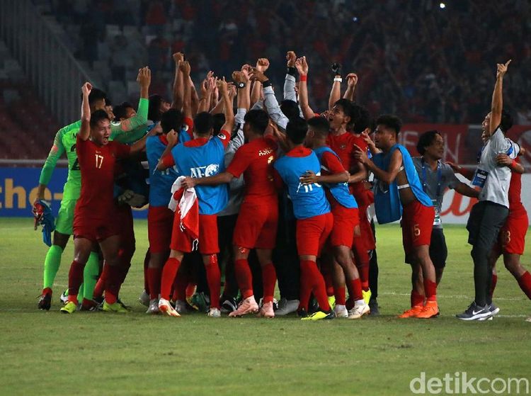 Indonesia Lolos, Tangis Bahagia Pecah di GBK