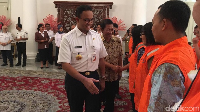 Anies Kirim Tim Psikososial ke Lombok Bantu Korban Pascabencana Anies Kirim Tim Psikososial ke Lombok Bantu Korban Pascabencana