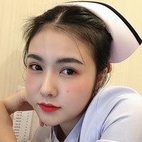Parasnya yang cantik membuat perawat bernama lengkap May Pimchanok Chumpuchai jadi heboh di jagat maya.  Foto: Instagram @maypimm