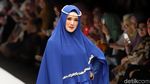 Ini Aksi Mulan Jameela di JFW 2019 dengan Gaya Paskibra