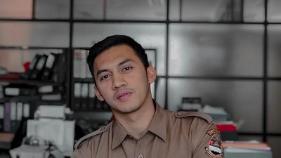 Foto PNS Ganteng Multitalenta yang Populer di Medsos, Bikin Klepek-klepek