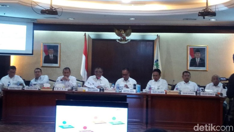 Mensos Targetkan Kemiskinan Turun Jadi 9,3 Persen Tahun Depan Mensos Targetkan Kemiskinan Turun Jadi 9,3 Persen Tahun Depan