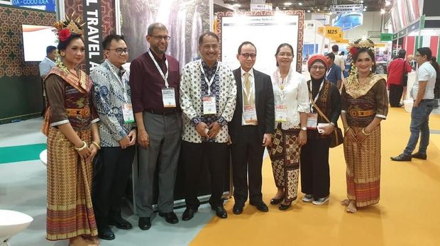 Menpar Arief Yahya dan Halal Travel Alliance di ITB Asia 