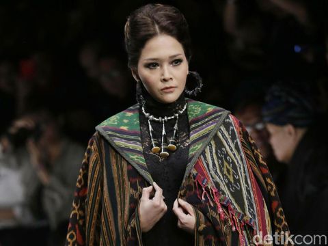 Stan Lee Meninggal Dunia, Sisca Dewi Dipenjara