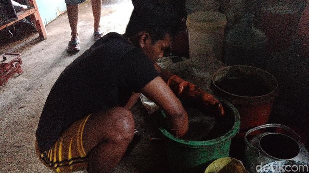 Geli-geli Seru, Budidaya Cacing Pemuda Karang Taruna di Surabaya