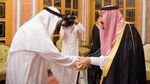 Momen Putra Khashoggi Bertatapan dengan Putra Mahkota Saudi