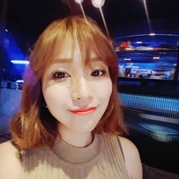  Kang Youngmi kerap kali tampil dalam riasan natural flawless yang membuat wajahnya tampak memukau Foto: Instagram