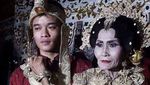 Momen Pernikahan Pria Lajang 25 Tahun dan Wanita 65 Tahun di Sulsel