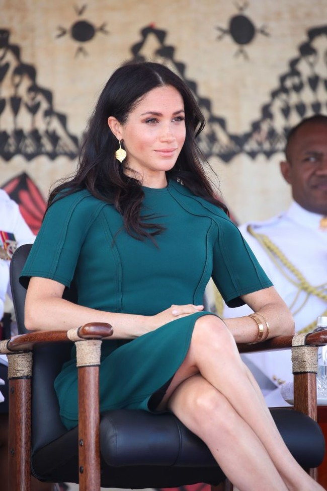 Meghan Markle kembali bikin heboh pada Februari 2019 setelah ketahuan menggelar baby shower. Acara tersebut dinilai melanggar tradisi kerajaan Inggris, lantaran tidak ada anggota kerajaan Inggris yang menggelar baby shower. Semakin menjadi skandal setelah ada kabar yang menyebut biaya baby shower yang digelar di New York itu menghabiskan biaya sampai Rp 2,7 miliar.  Foto: Getty Images