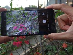 Unboxing Realme C1, Ponsel Notch Sejutaan