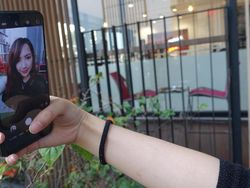 Unboxing Realme C1, Ponsel Notch Sejutaan