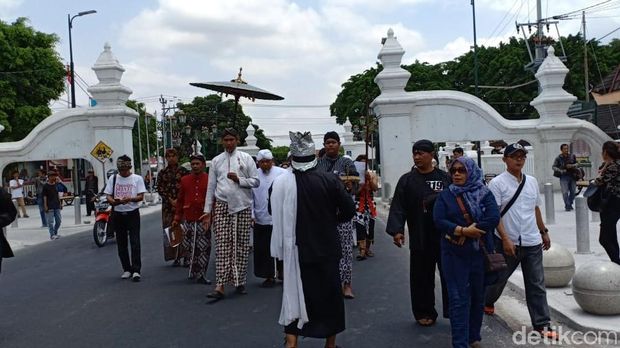 Lampah prihatin di Yogyakarta. 