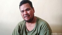 Baru-baru ini ramai berita soal dirinya yang terkena stroke dan keadaannya yang memprihatinkan. 