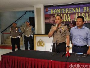 Pembawa Bendera HTI Ditangkap di Bandung