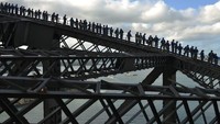Wisata menantang ini tentunya aman buat dicoba (AFP)