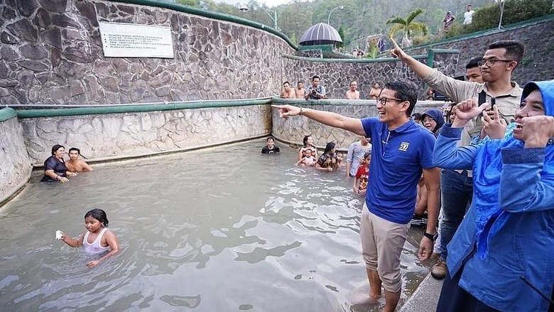 Sandiaga Uno Pemandian Air Panas Dan Pariwisata