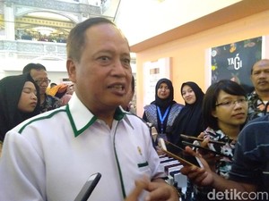 Menristekdikti Siapkan Perangkat Aturan Datangkan Rektor Impor