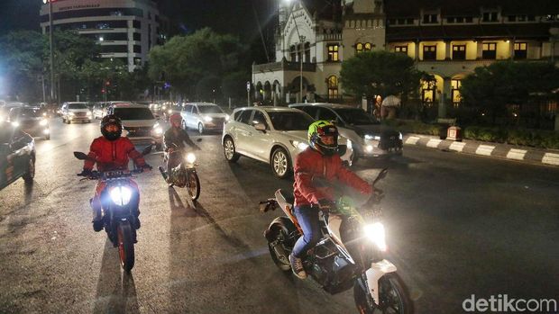 Perjalanan Touring KTM Road Warriors