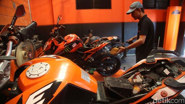 Pelan Tapi Pasti, Makin Banyak Pencinta KTM di Surabaya 