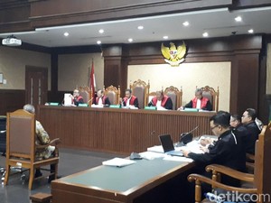 Dirut PLN Sofyan Basir Sebut Idrus Marham Minta 30 Mobil Jenazah
