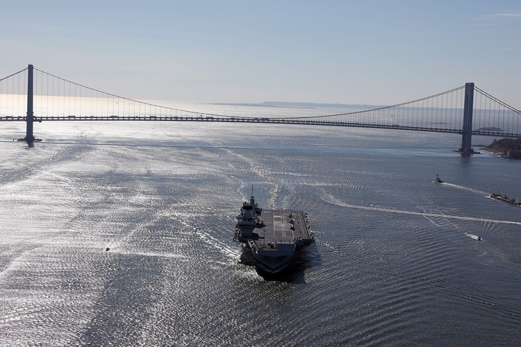 HMS Queen Elizabeth