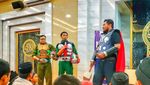 Foto: Ketika Thor dan Naruto Ikut Pengajian