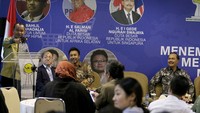 HIPMI bekerjasama dengan Glexindo dan Jumore E-commerce sebagai marketplace yang menjadi solusi ini bertujuan mempertemukan supply dan demand antar eksportir dan importir khususnya para pengusaha muda indonesia agar dapet bersaing diluar negeri.  Foto: dok. HIPMI