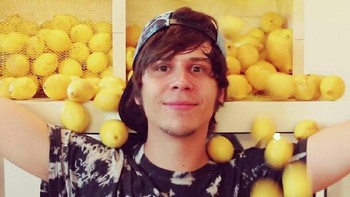 Di posisi lima ada Rubén Doblas Gundersen alias elrubiusOMG. Gamer dari Spanyol ini memiliki 30,83 juta subscriber lewat kanalnya. (Foto: Screenshot Youtube)