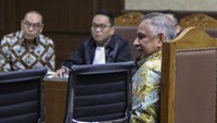 Kesaksian Sofyan Basyir didengar dengan terdakwa pengusaha Johannnes Kotjo.