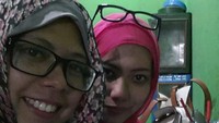 Siti Haniatunnisa lahir di Jakarta pada 13 November 1984. Ia lulusan magister Ilmu Hukum di Universitas Indonesia tahun sekaligus magister Syariah di Institut Ilmu Quran (IIQ). Foto: Facebook Sitii Haniatunnisa