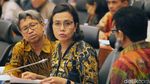 Tampil Berbatik, Sri Mulyani Turun Tangan Bahas Dana Desa di DPR