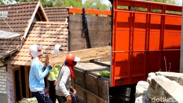 Illegal Logging Terbesar se-Jawa Dibongkar, Berasal dari 20 KPH