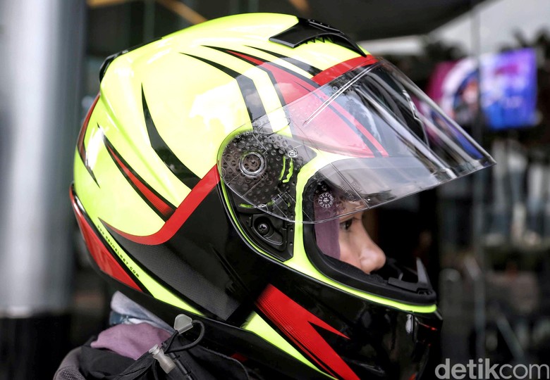 KTM Hari Pertama Review Helm RSV
