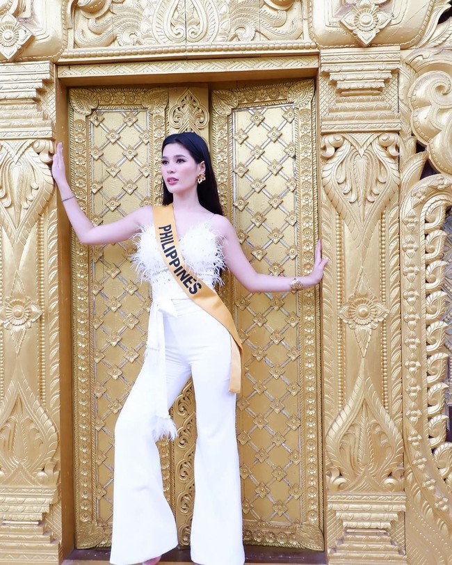 Eva yang memiliki tinggi badan 170 cm ini bukan hanya bergelar sarjana keperawatan. Dia saat ini juga tengah menempuh pendidikan untuk meraih gelar sarjana hukum. Foto: Dok. Instagram @evapatalinjug