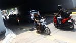 Jangan Ditiru! Pemotor Lawan Arah di Underpass Manggarai