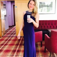 Pada usia 11 kamu tidak perlu khawatir tentang berat badanmu sama sekali, tetapi anak-anak bisa kejam. Saya tidak pernah gemuk tapi saya sering diejek, ungkap Emily kepada Unilad. Foto: Instagram