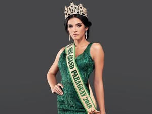 Foto: Pesona Clara Sosa, Juara Miss Grand International 2018 yang Pingsan