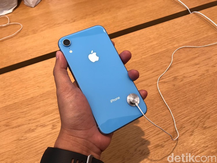 Warna-warni iPhone XR