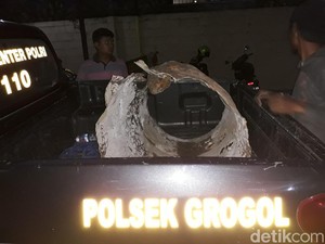 Warga: Drum Berisi Mayat Dicor Sudah di TKP Selama Berbulan-bulan