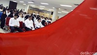 Peserta mengikuti Seleksi Kompetensi Dasar (SKD) berbasis Computer Assisted Test (CAT) untuk Calon Pegawai Negeri Sipil (CPNS) di Gedung Yos Sudarso, kantor Wali Kota Jakarta Utara , Jumat (26/10/2018).